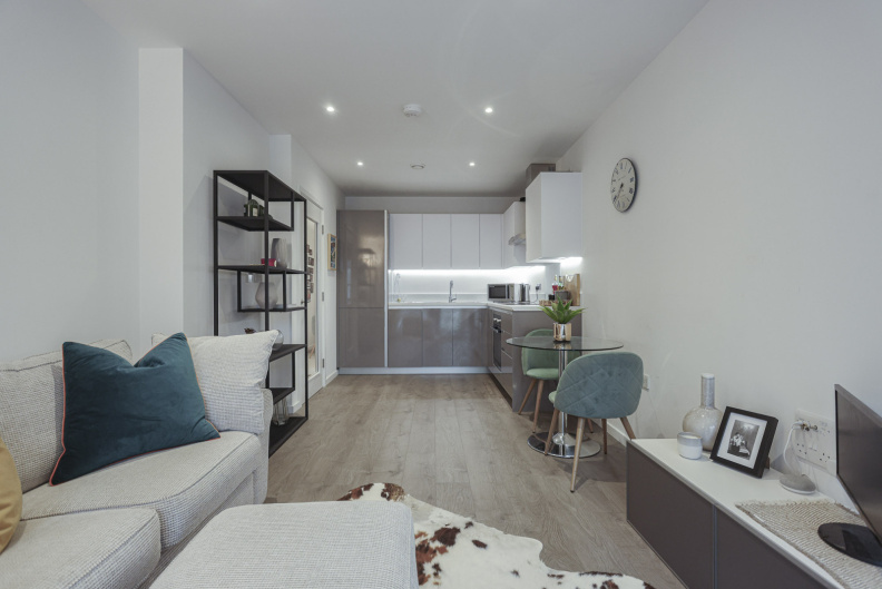 1 bedroom apartments/flats to sale in Juniper Drive, Battersea-image 3