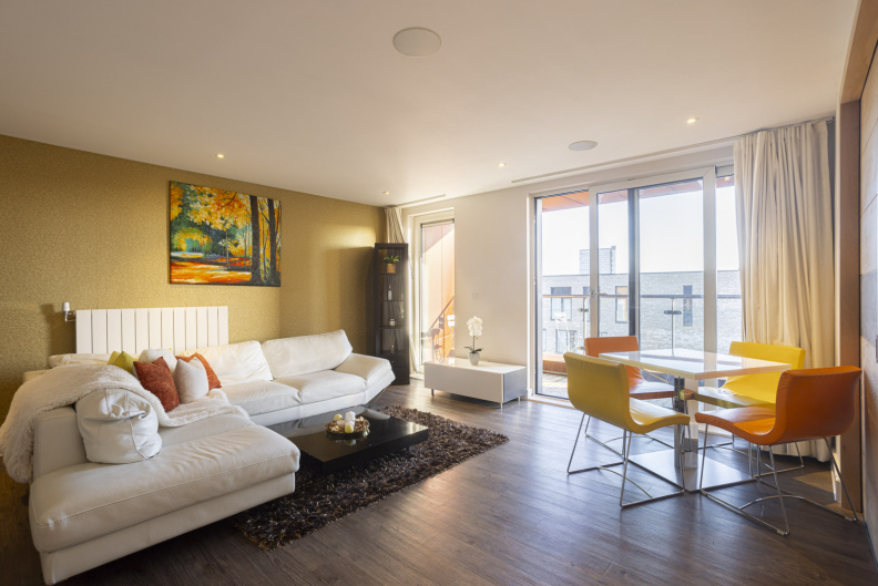 3 bedrooms apartments/flats to sale in Seafarer Way, Surrey Quays-image 3