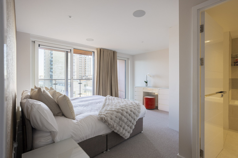 3 bedrooms apartments/flats to sale in Seafarer Way, Surrey Quays-image 14