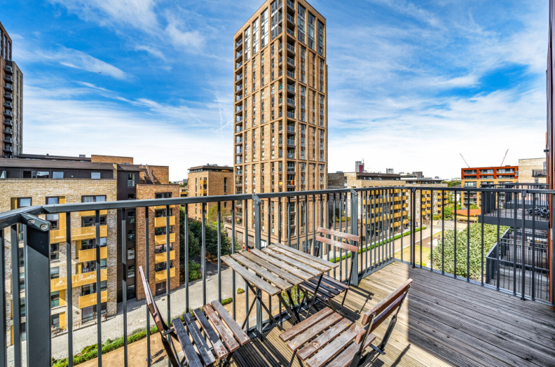 3 bedrooms apartments/flats to sale in Whiting Way, Rotherhithe-image 8