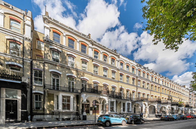 2 bedrooms apartments/flats to sale in Old Brompton Road, Earl's Court-image 1