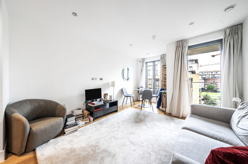1 bedroom apartments/flats to sale in Bonchurch Road, Notting Hill-image 3