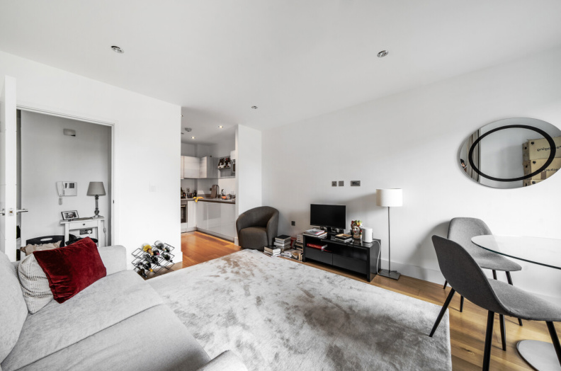 1 bedroom apartments/flats to sale in Bonchurch Road, Notting Hill-image 11