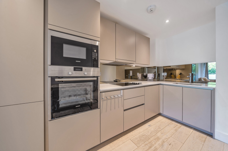 1 bedroom apartments/flats to sale in Quebec Way, London-image 5