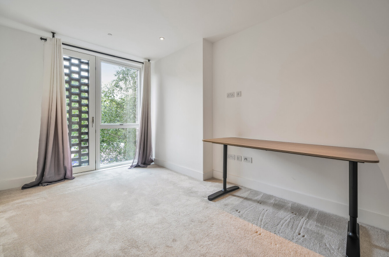 1 bedroom apartments/flats to sale in Quebec Way, London-image 6