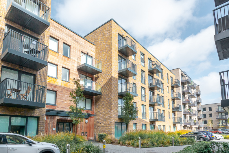 2 bedrooms apartments/flats to sale in Ashton Reach, Surrey Quays-image 10