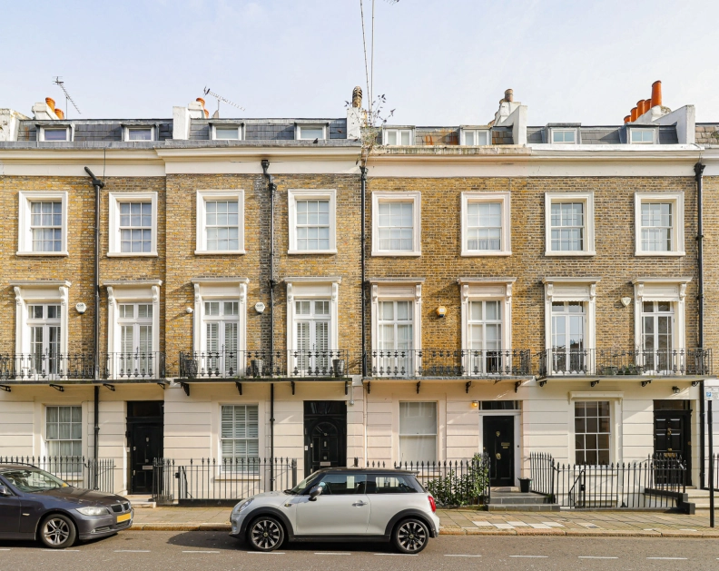 6 bedrooms houses to sale in Trevor Place, Knightsbridge-image 1