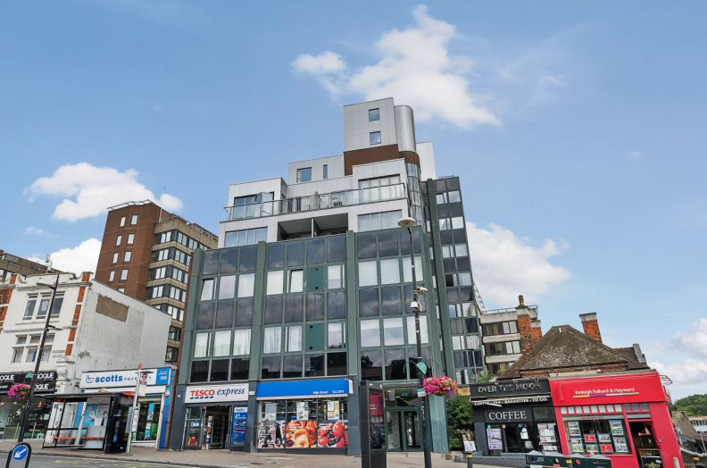 2 bedrooms apartments/flats to sale in High Street, Bromley-image 7