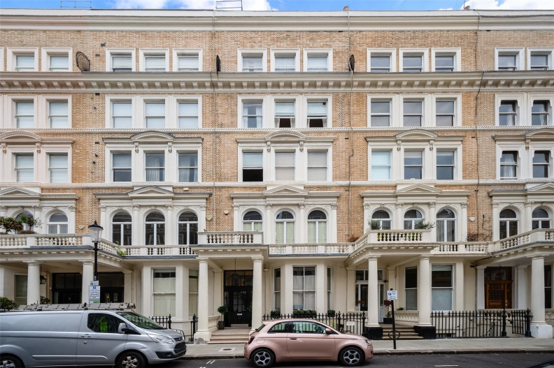 3 bedrooms apartments/flats to sale in Queen's Gate Place, Kensington-image 18