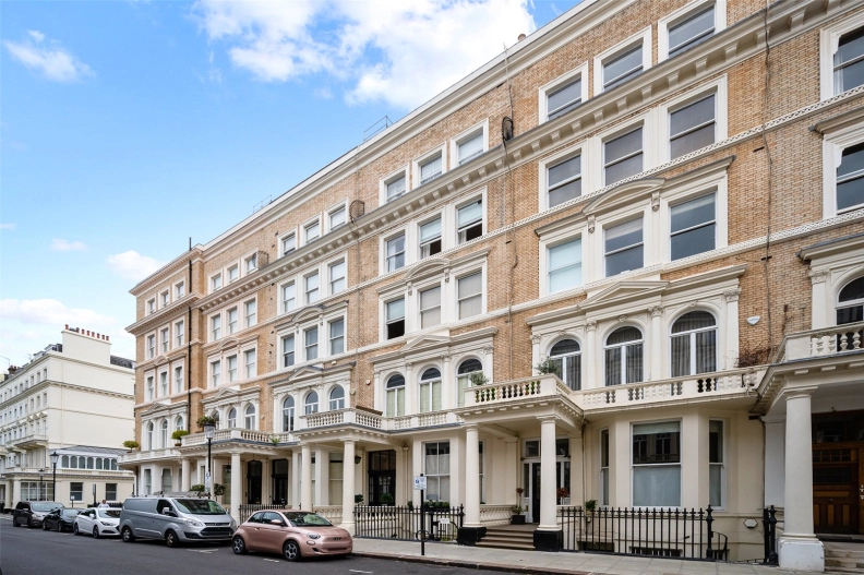 3 bedrooms apartments/flats to sale in Queen's Gate Place, Kensington-image 19