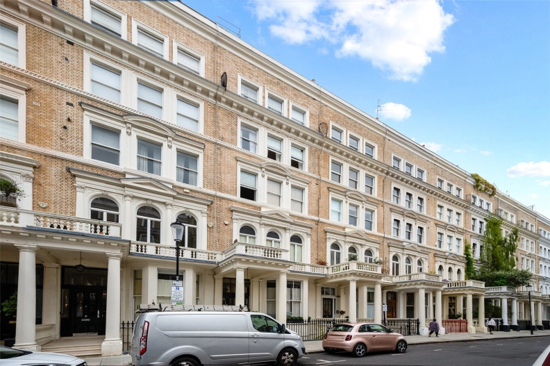 3 bedrooms apartments/flats to sale in Queen's Gate Place, Kensington-image 1