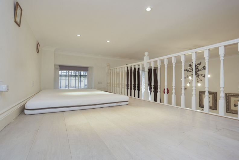 Studio apartments/flats to sale in Queen's Gate, South Kensington-image 9