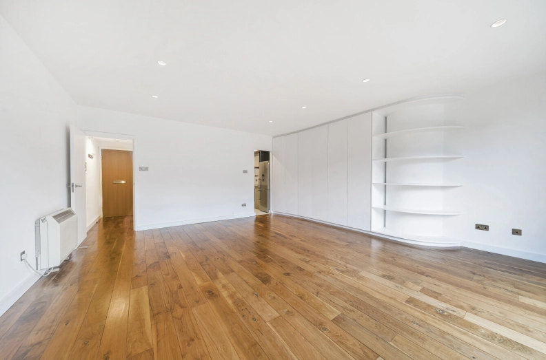 Studio apartments/flats to sale in Cromwell Road, Kensington-image 4