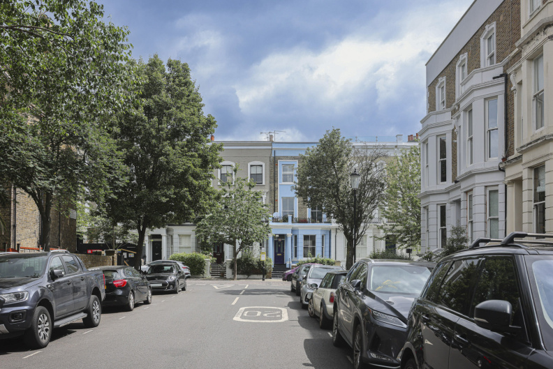 1 bedroom apartments/flats to sale in Portobello Rd, Notting Hill-image 3