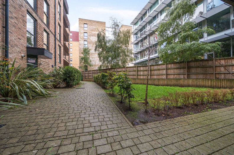 2 bedrooms apartments/flats to sale in River Rise Close, Rotherhithe-image 19