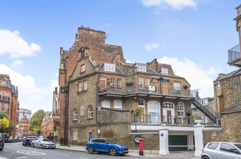 1 bedroom apartments/flats to sale in Kensington Court Mews, Kensington-image 14