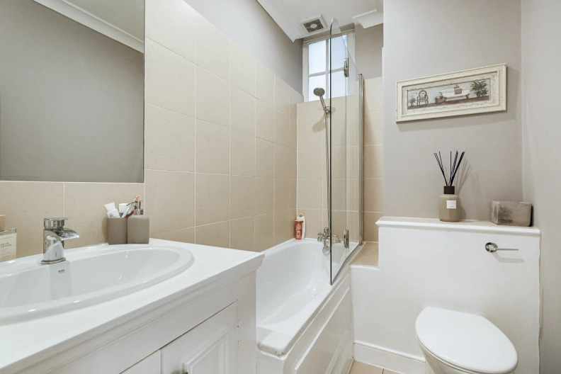 3 bedrooms apartments/flats to sale in Abingdon Road, Kensington-image 6