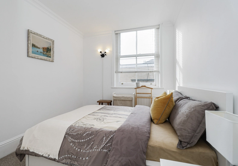 3 bedrooms apartments/flats to sale in Abingdon Road, Kensington-image 11