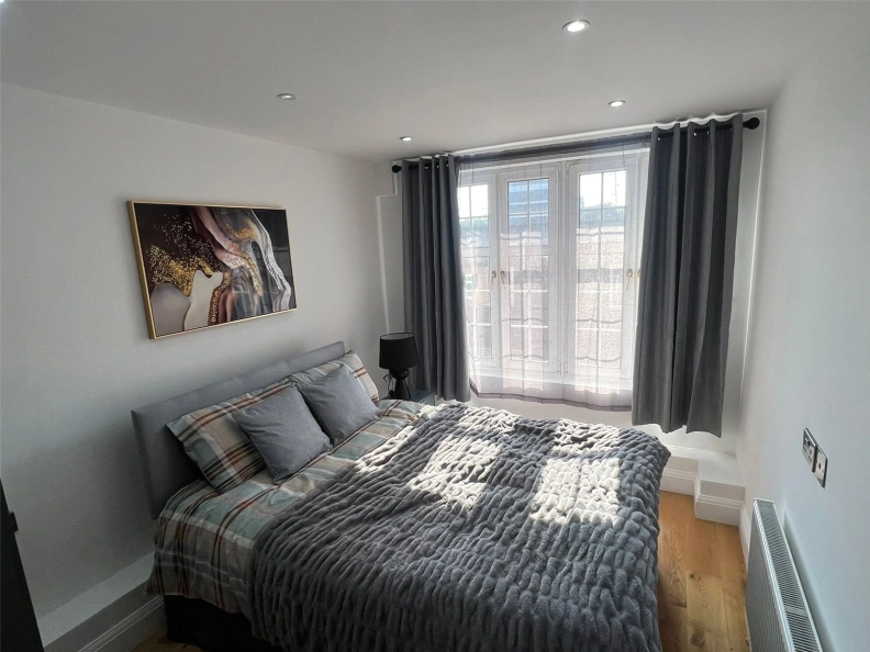 3 bedrooms apartments/flats to sale in Edgware Road, Paddington-image 7