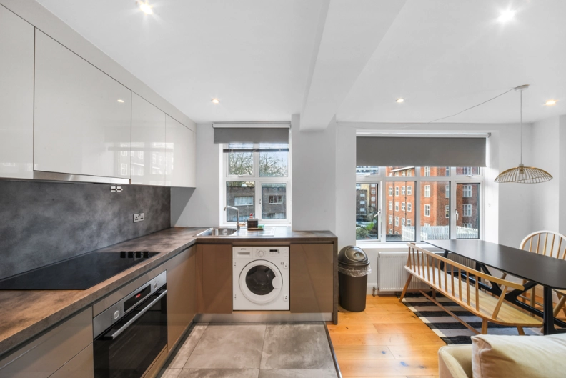 2 bedrooms apartments/flats to sale in Edgware Road, Paddington-image 3