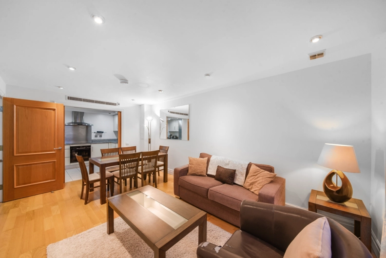 2 bedrooms apartments/flats to sale in Sheldon Square, Paddington-image 3