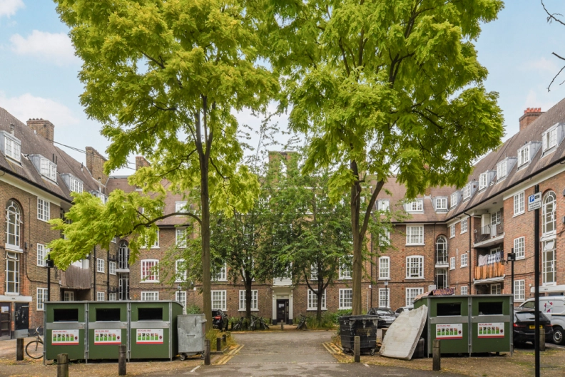 1 bedroom apartments/flats to sale in Riverside Gardens, Hammersmith-image 9