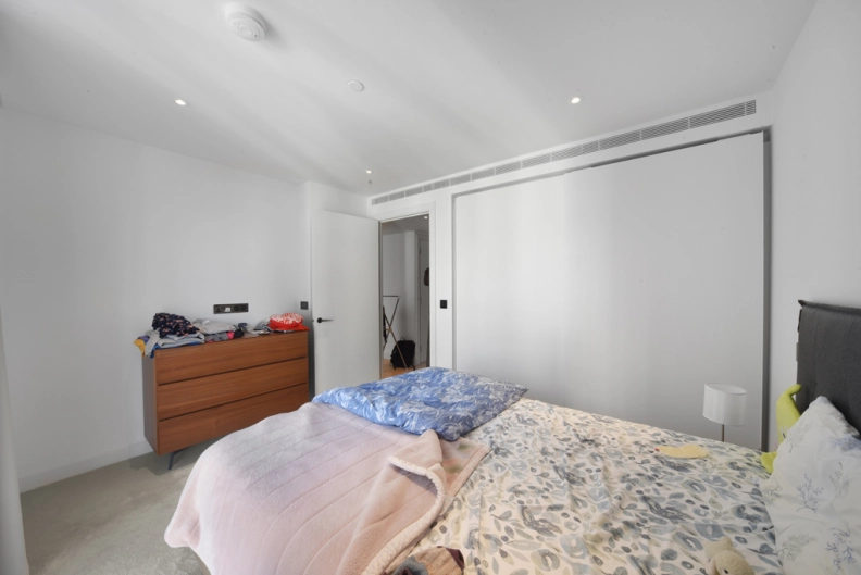 1 bedroom apartments/flats to sale in Fountain Park Way, White City-image 11