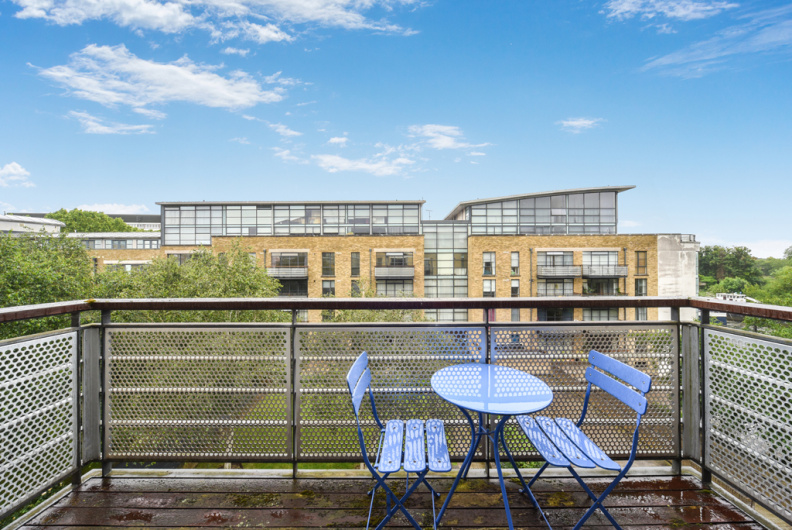 1 bedroom apartments/flats to sale in Ferry Lane, Brentford-image 7