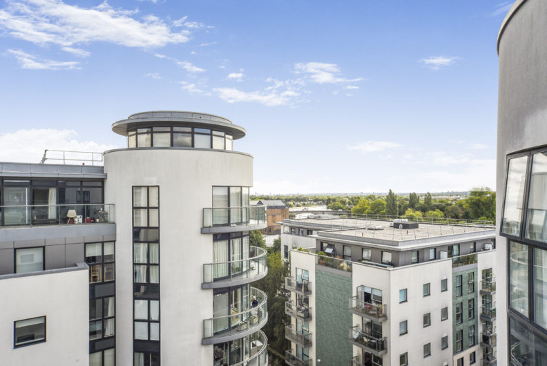 2 bedrooms apartments/flats to sale in Pump House Crescent, Brentford-image 15