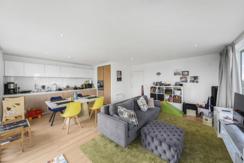 2 bedrooms apartments/flats to sale in Pump House Crescent, Brentford-image 8