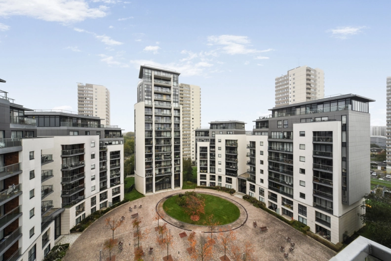 2 bedrooms apartments/flats to sale in Pump House Crescent, Brentford-image 20