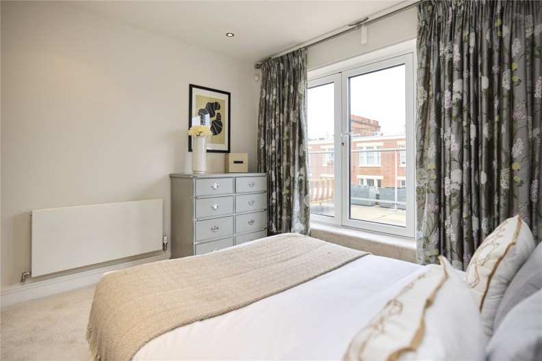 2 bedrooms apartments/flats to sale in Lurline Gardens, Battersea-image 12