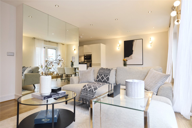 2 bedrooms apartments/flats to sale in Lurline Gardens, Battersea-image 2