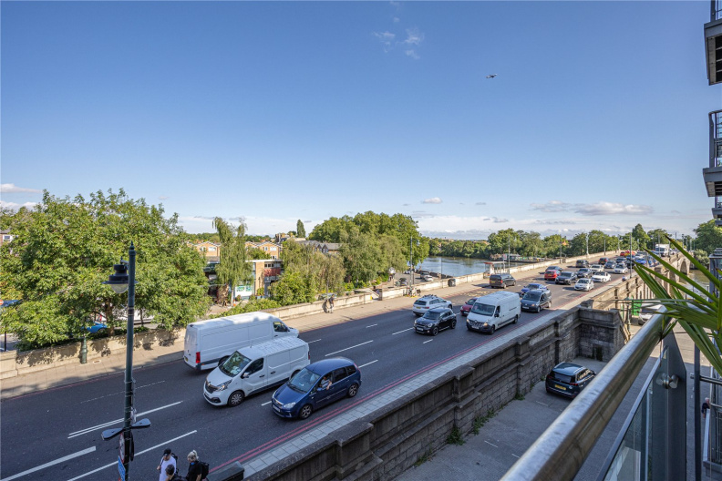 2 bedrooms apartments/flats to sale in Kew Bridge Road, Brentford-image 17