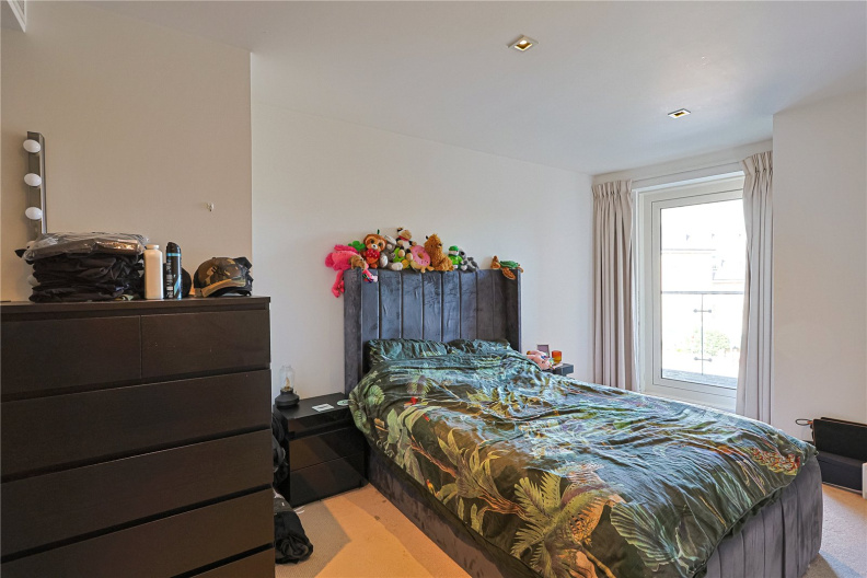 2 bedrooms apartments/flats to sale in Kew Bridge Road, Brentford-image 13