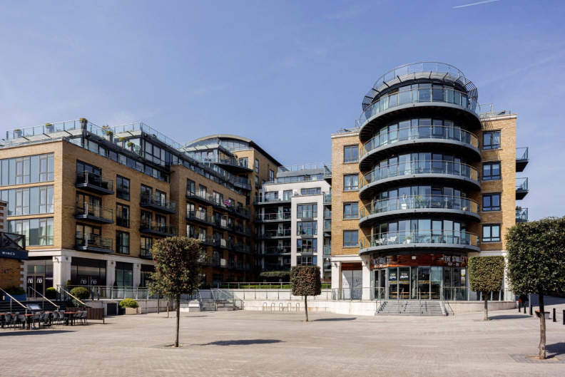 2 bedrooms apartments/flats to sale in Kew Bridge Road, Brentford-image 8