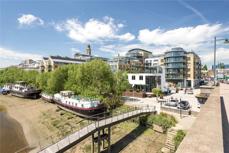 2 bedrooms apartments/flats to sale in Kew Bridge Road, Brentford-image 19