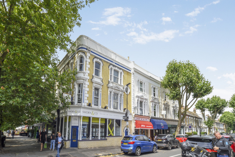 2 bedrooms houses to sale in Elliott Road, Chiswick-image 14