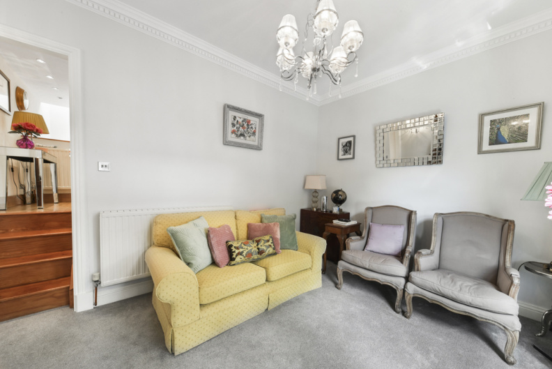 2 bedrooms houses to sale in Elliott Road, Chiswick-image 3