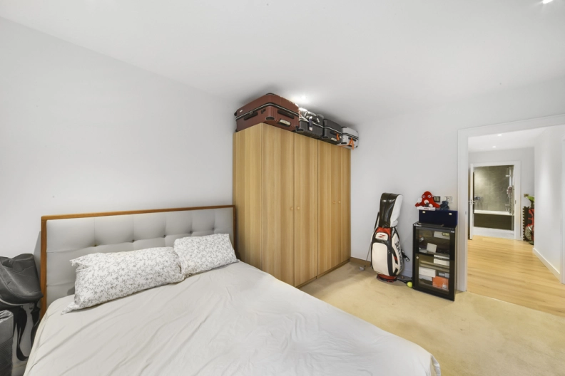 2 bedrooms apartments/flats to sale in Heritage Place, Brentford-image 4