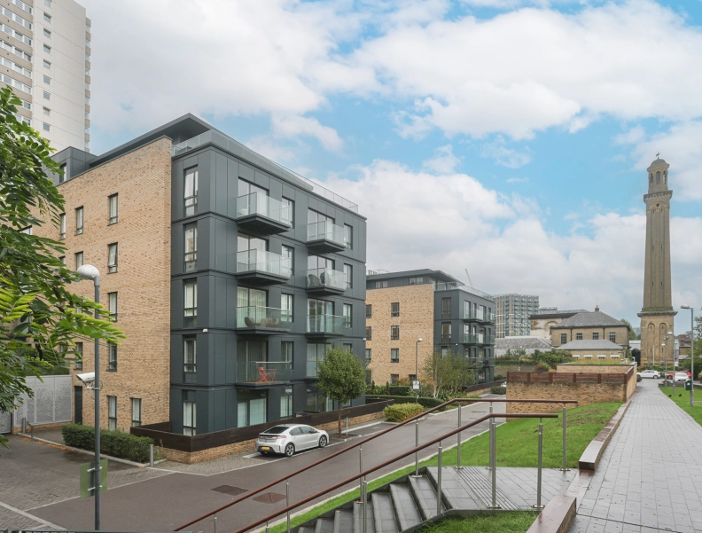 2 bedrooms apartments/flats to sale in Heritage Place, Brentford-image 13