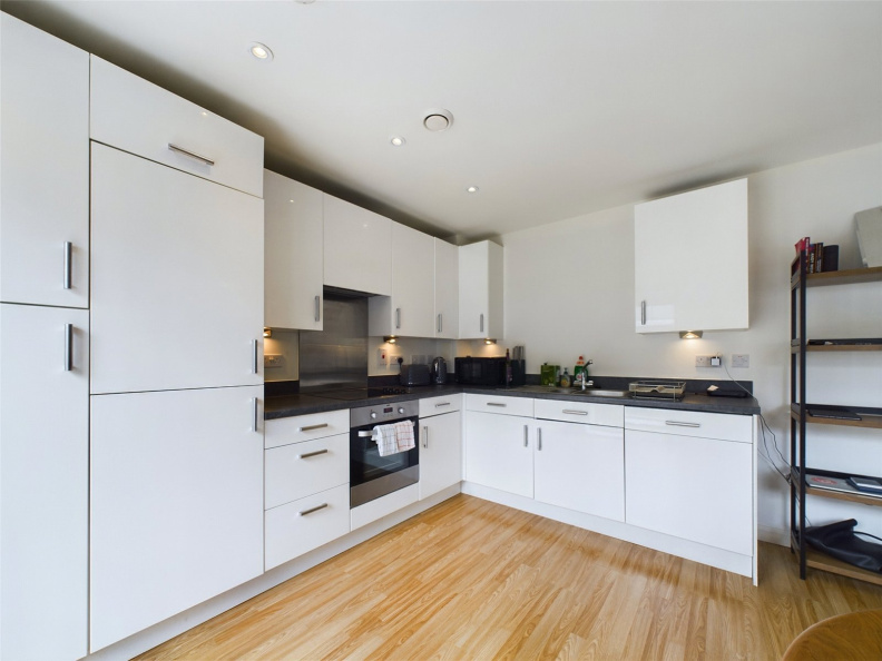 1 bedroom apartments/flats to sale in Latchmere Street, Battersea-image 4