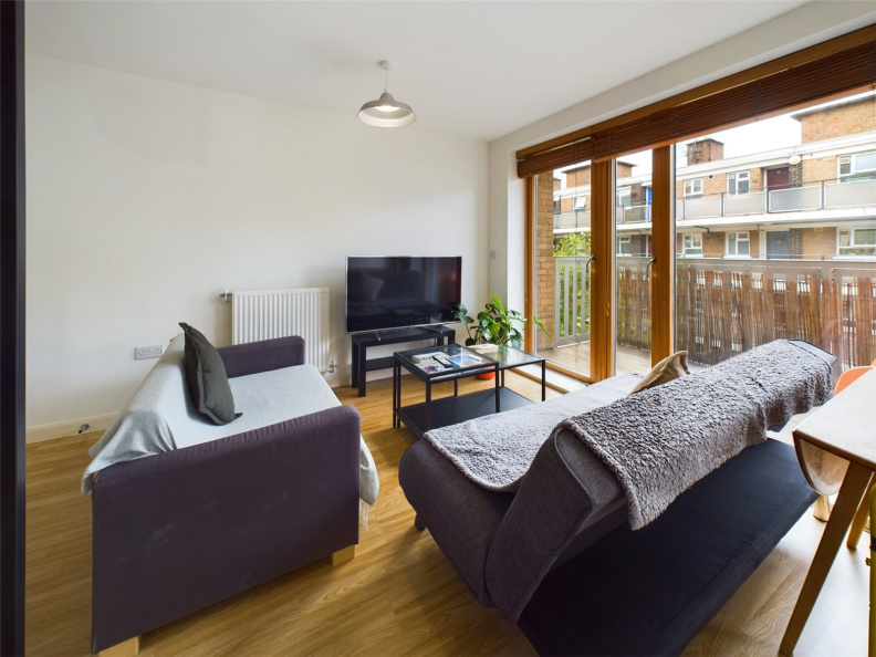 1 bedroom apartments/flats to sale in Latchmere Street, Battersea-image 3