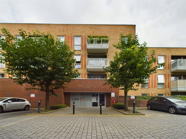 1 bedroom apartments/flats to sale in Latchmere Street, Battersea-image 1