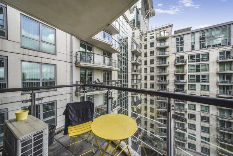 2 bedrooms apartments/flats to sale in St George Wharf, Vauxhall-image 7