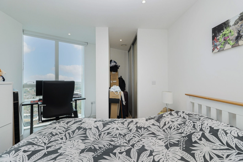 1 bedroom apartments/flats to sale in Saffron Central Square, Croydon-image 5