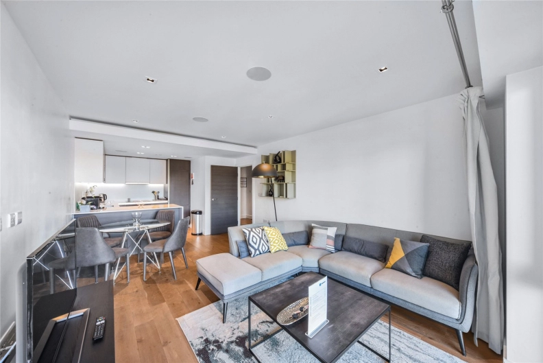 2 bedrooms apartments/flats to sale in Kew Bridge Road, Brentford-image 2