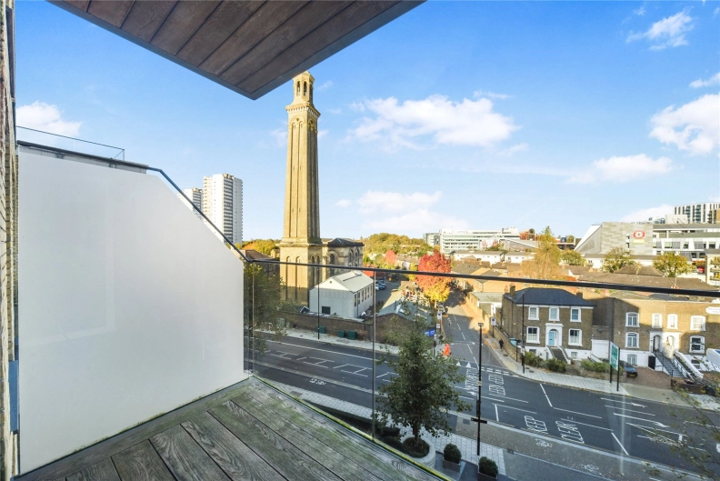 2 bedrooms apartments/flats to sale in Kew Bridge Road, Brentford-image 16