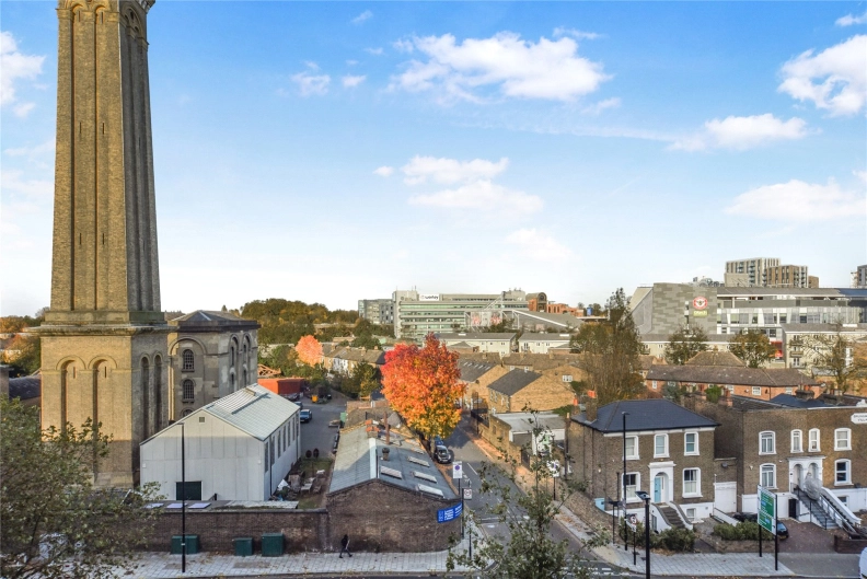 2 bedrooms apartments/flats to sale in Kew Bridge Road, Brentford-image 18