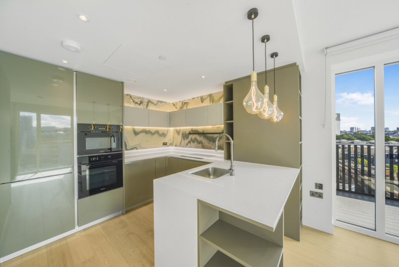 2 bedrooms apartments/flats to sale in Cascade Way, White City-image 3